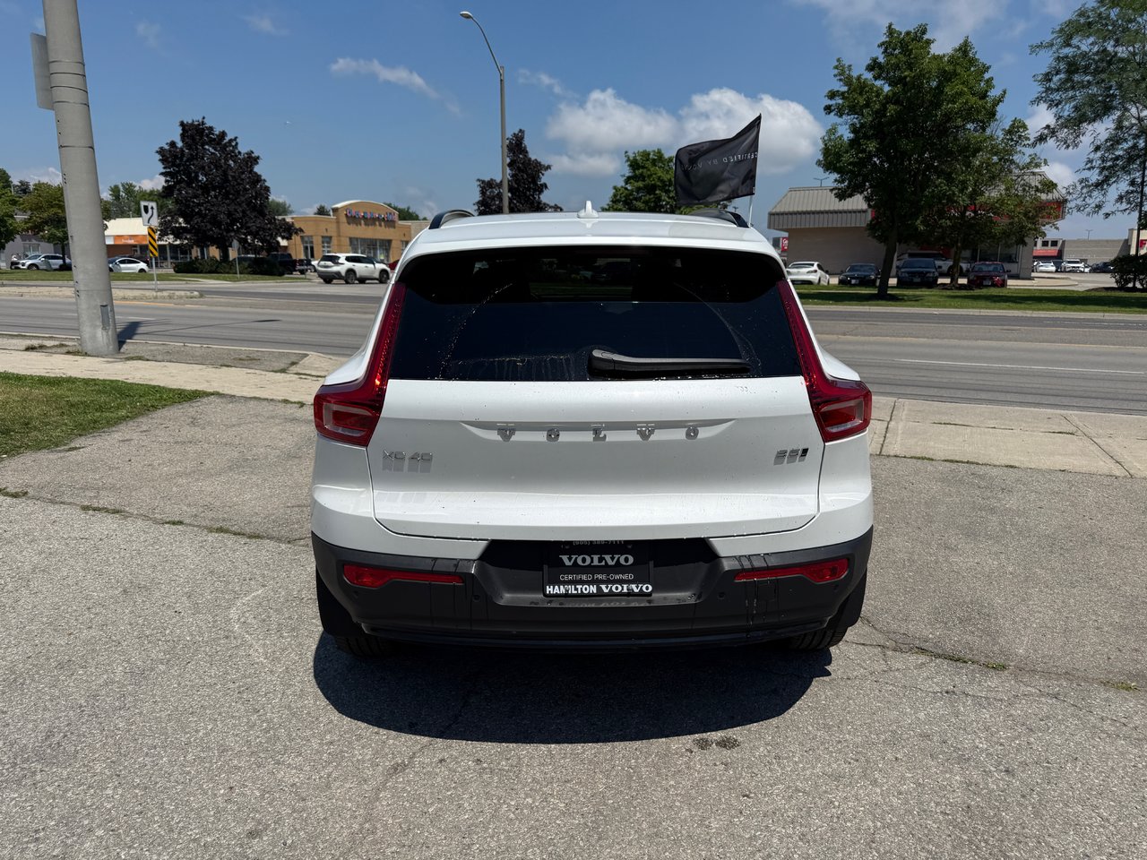 2026 Volvo XC40 Plus Dark Theme-7
