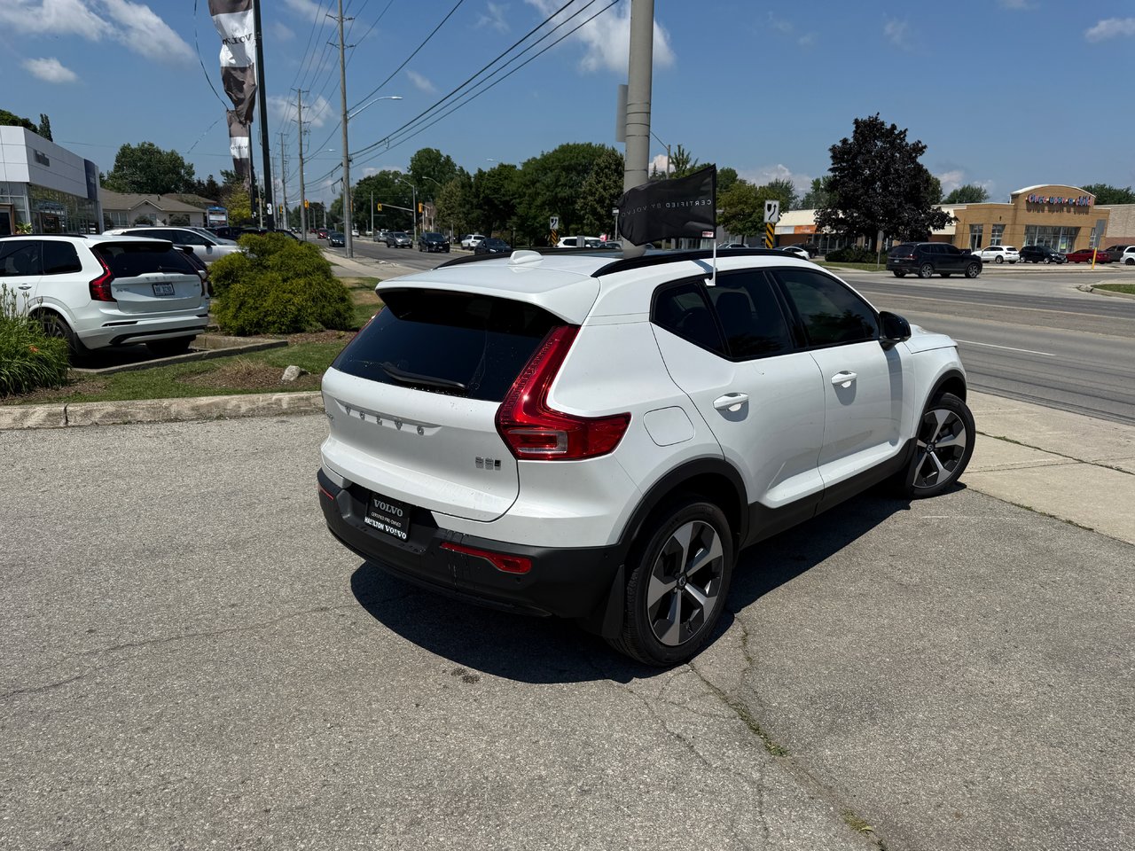 2026 Volvo XC40 Plus Dark Theme-6