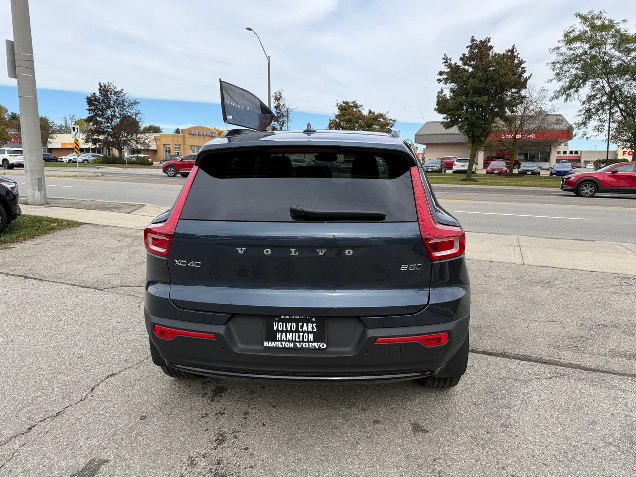 2026 Volvo XC40 Plus Dark Theme-7