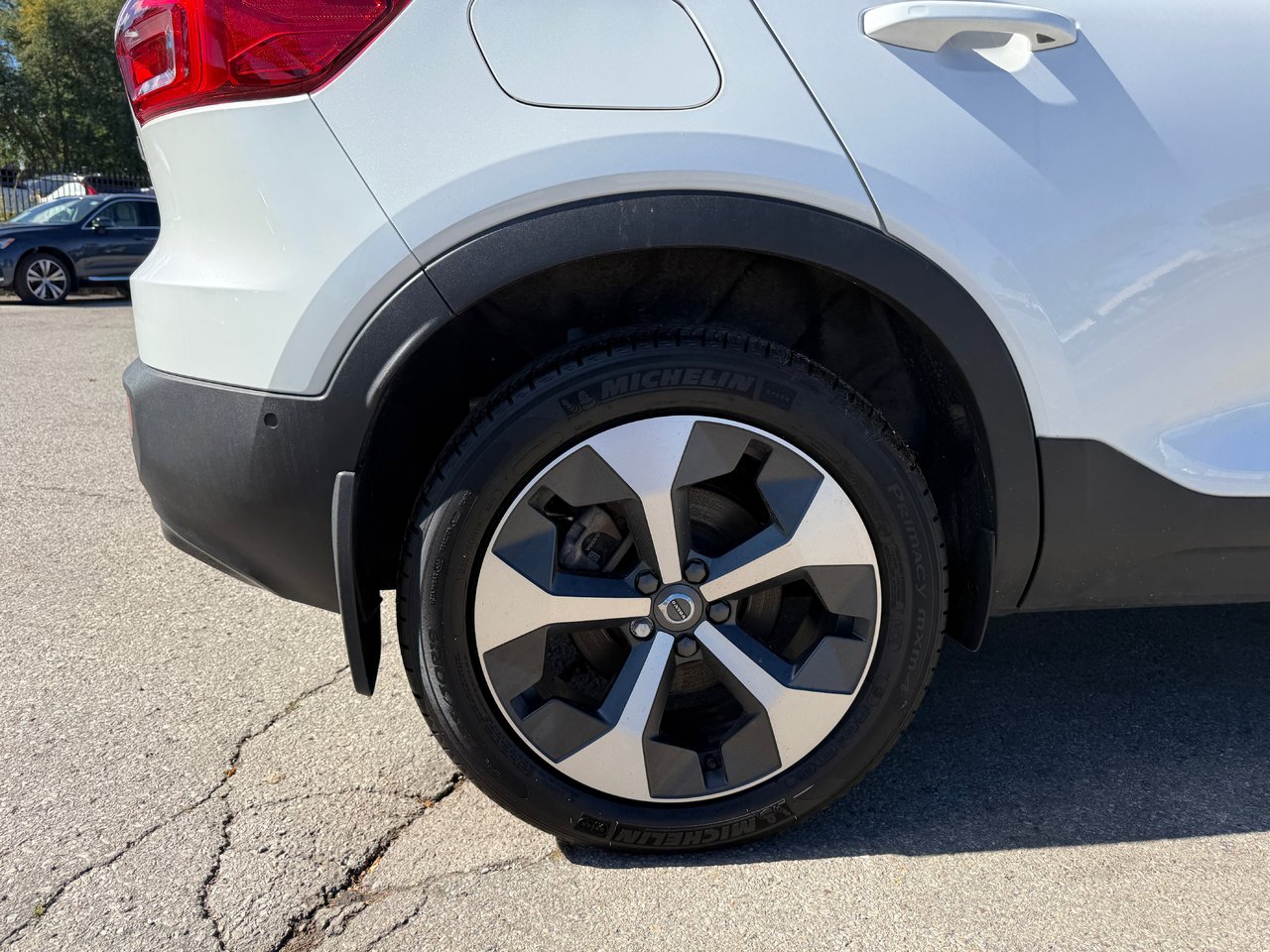 2026 Volvo XC40 Plus Dark Theme-20