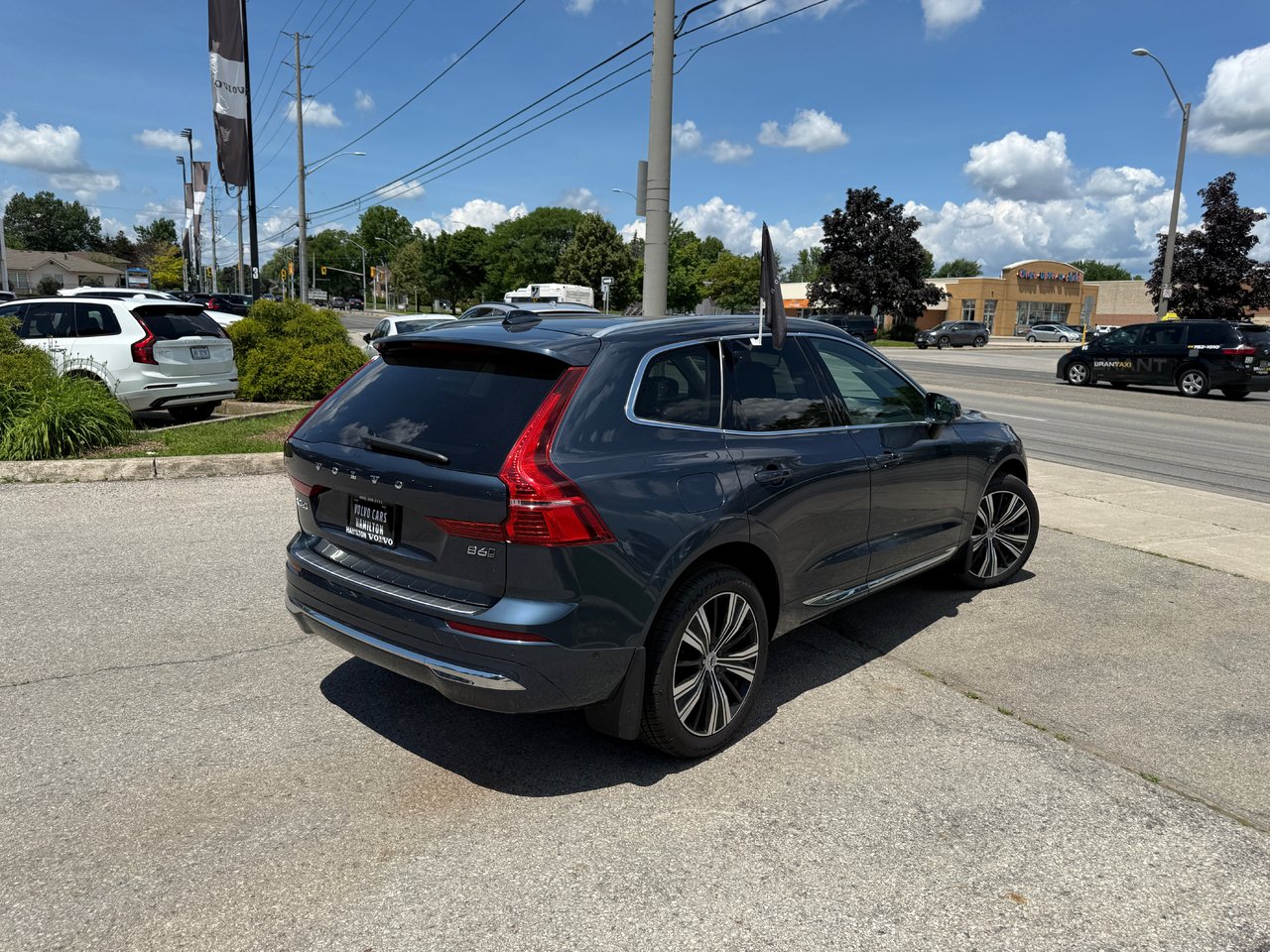 2022 Volvo XC60 Inscription-9