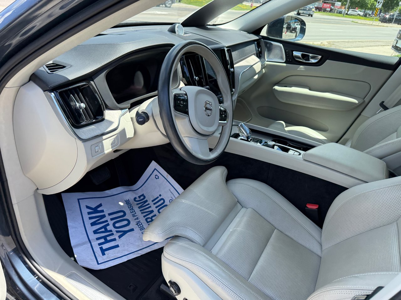 2022 Volvo XC60 Inscription-13