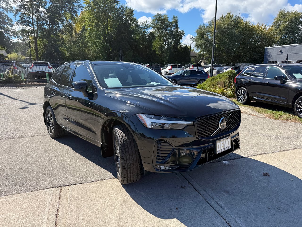 2026 Volvo XC60 Plus Dark Theme-6