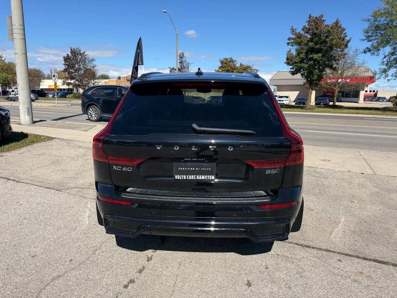 2026 Volvo XC60 Plus Dark Theme-8