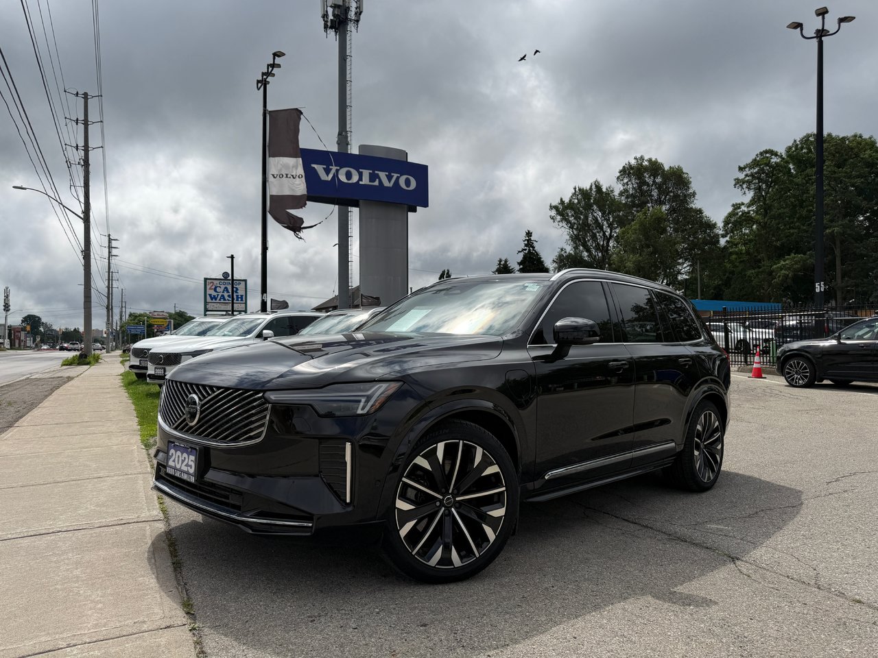 ONYX BLACK METALLIC 2025 Volvo XC90 SUV / Crossover All-Wheel Drive Automatic