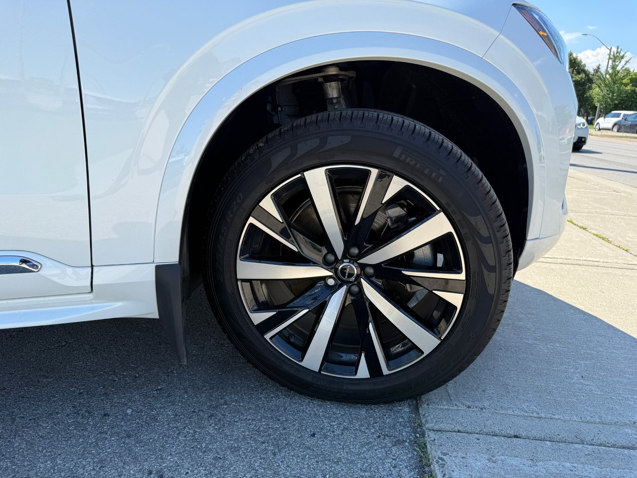 2026 Volvo XC90 Plug-In Hybrid Core Bright Theme-22