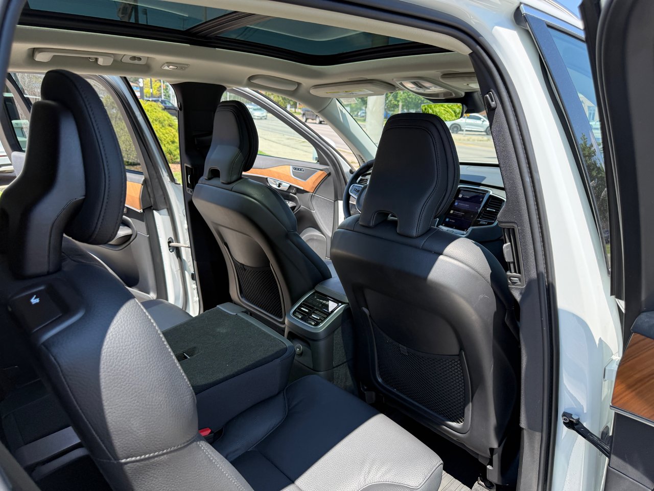 2024 Volvo XC90 Recharge Plus Bright Theme-14