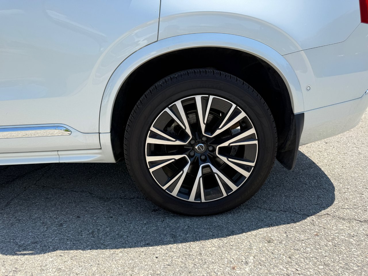 2024 Volvo XC90 Recharge Plus Bright Theme-24