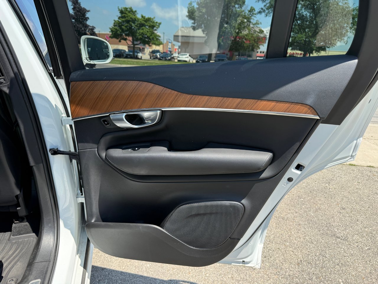 2024 Volvo XC90 Recharge Plus Bright Theme-19