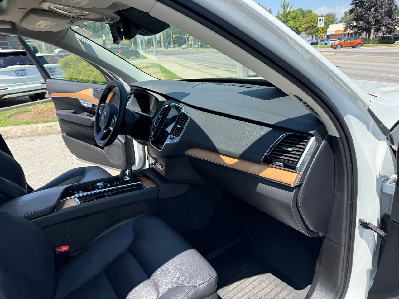 2024 Volvo XC90 Recharge Plus Bright Theme-16