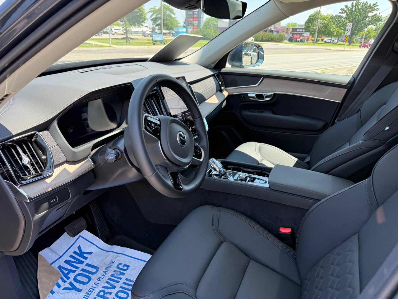 2025 Volvo XC90 Core Bright Theme-25