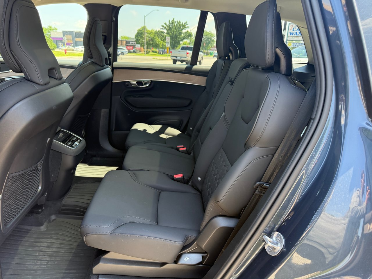 2025 Volvo XC90 Core Bright Theme-11
