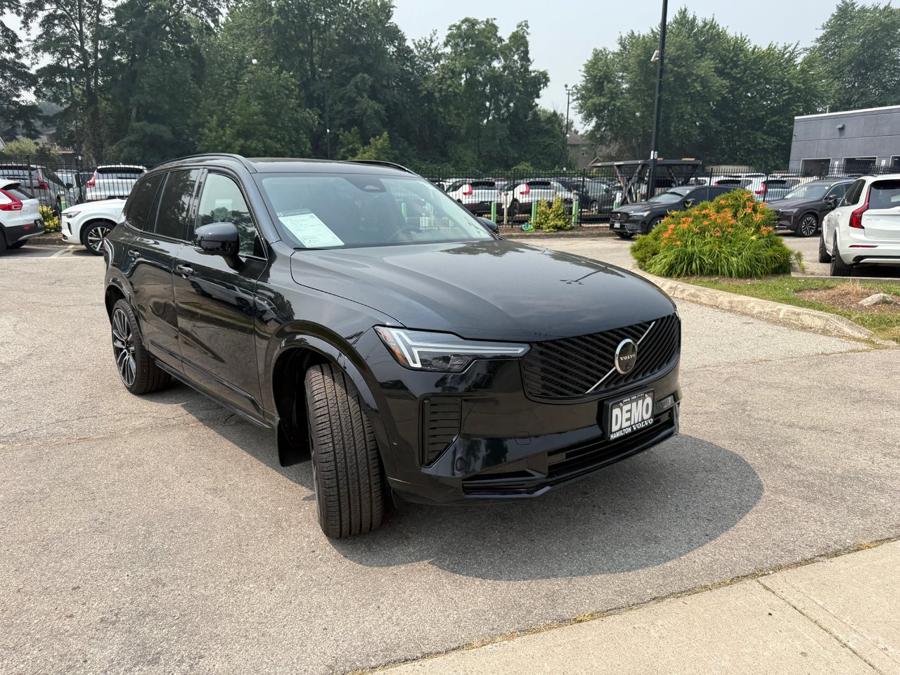 2026 Volvo XC90 Plus Dark Theme-4