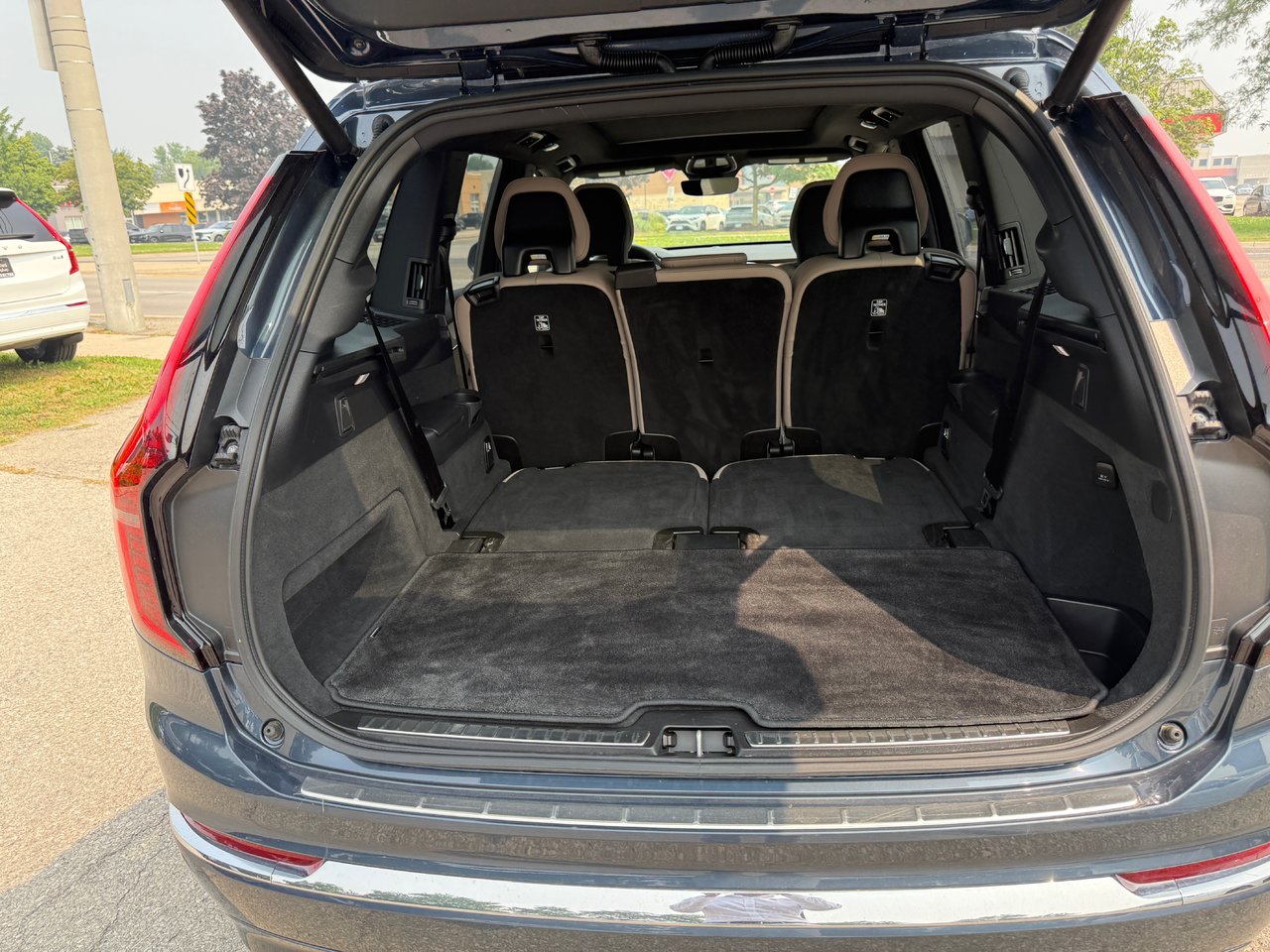 2026 Volvo XC90 Plus Bright Theme-14