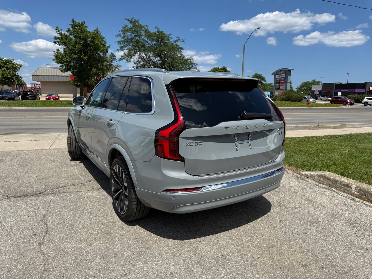 2026 Volvo XC90 Plus Bright Theme-7
