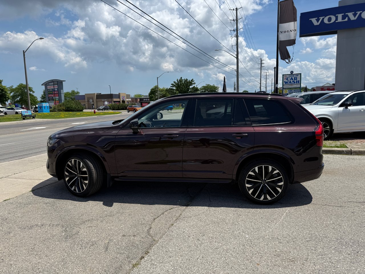 2026 Volvo XC90 Ultra Dark Theme-12