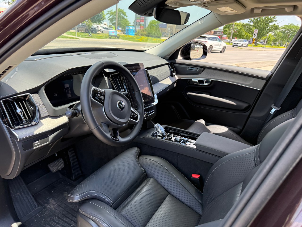 2026 Volvo XC90 Ultra Dark Theme-29