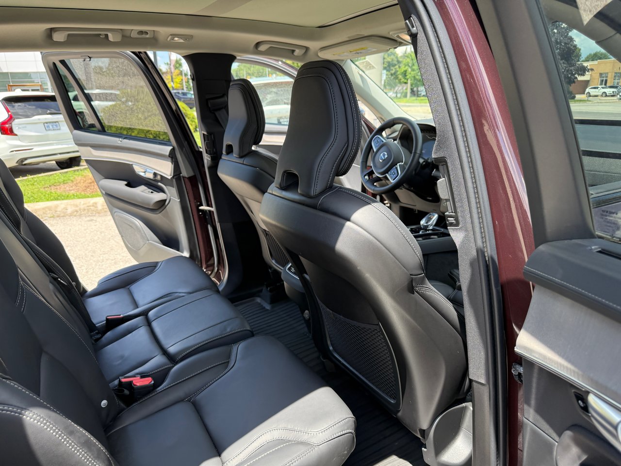 2026 Volvo XC90 Ultra Dark Theme-18