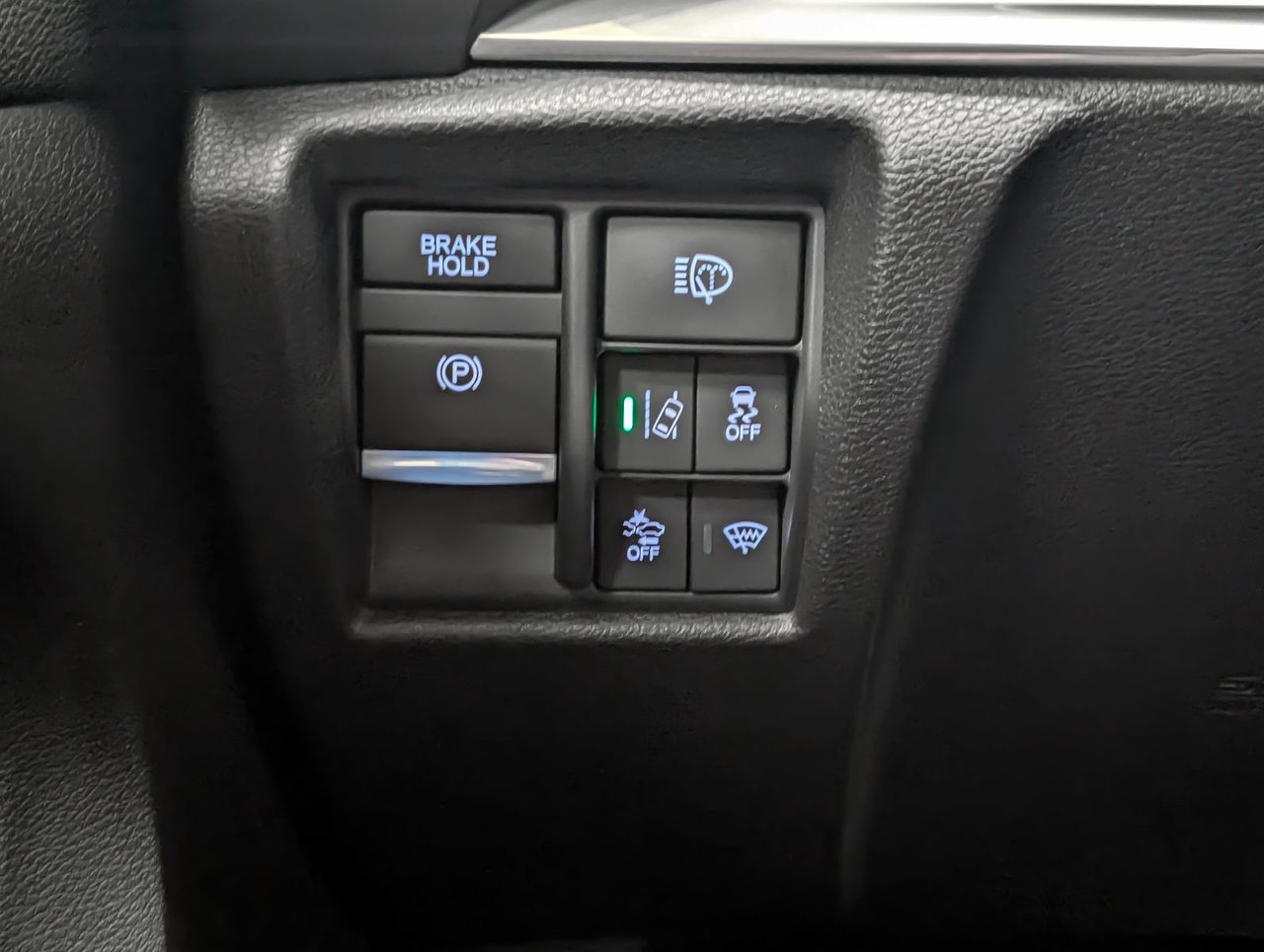 Acura MDX at 2017-18