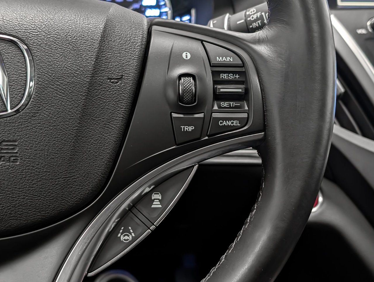 Acura MDX at 2017-15