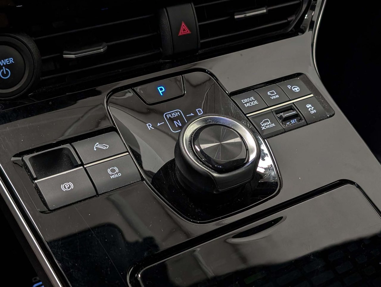Subaru Solterra AWD with Technology Package 2024-15