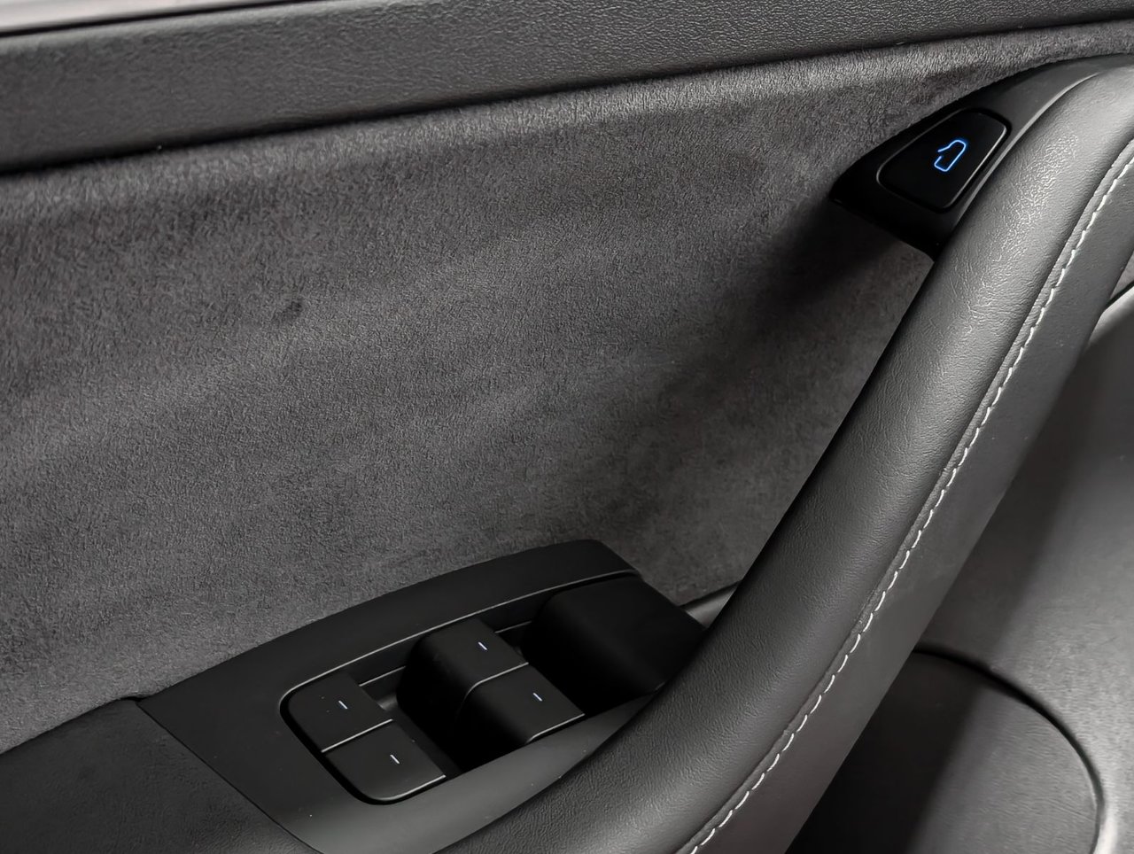 2022 Tesla Model 3 RWD-12
