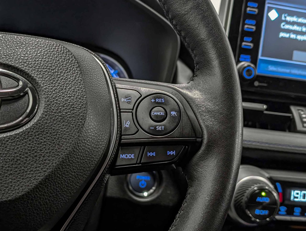 2021 Toyota RAV4 Hybrid XSE AWD-20