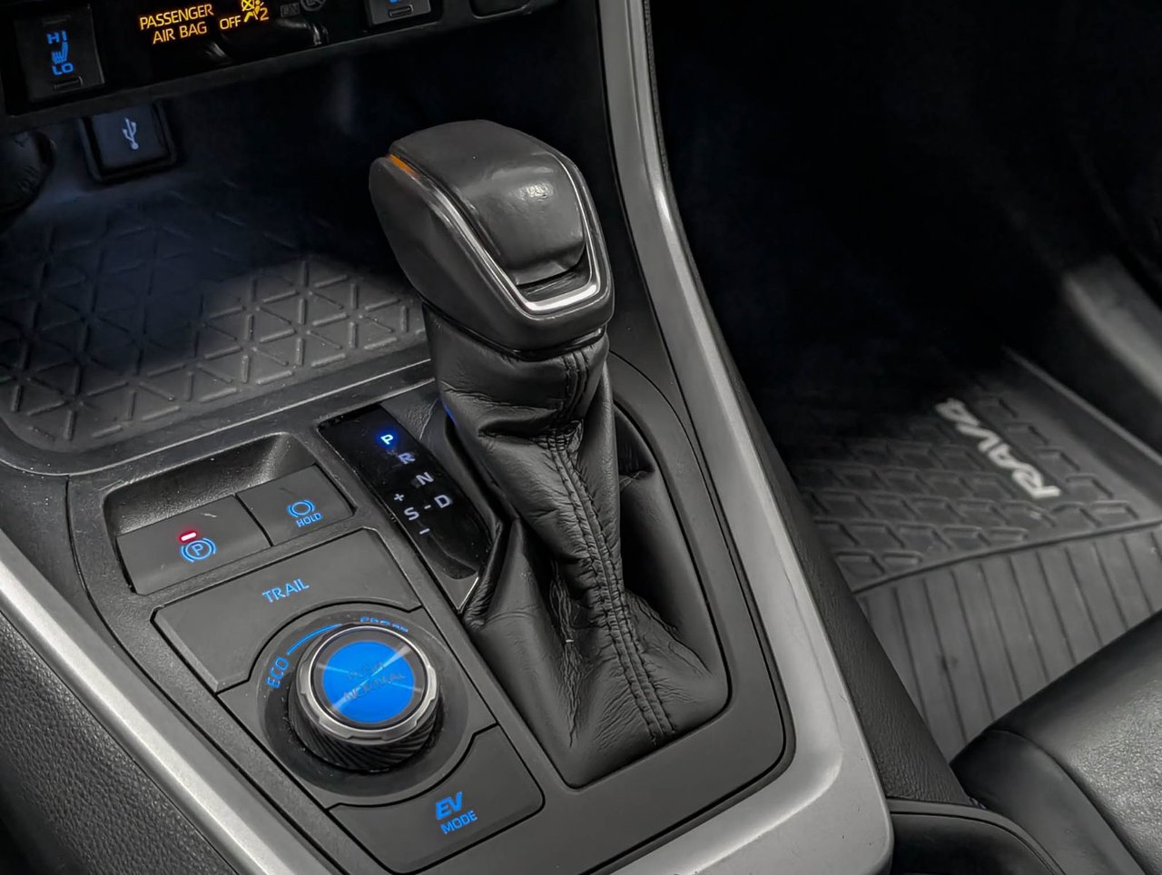 2021 Toyota RAV4 Hybrid XSE AWD-18