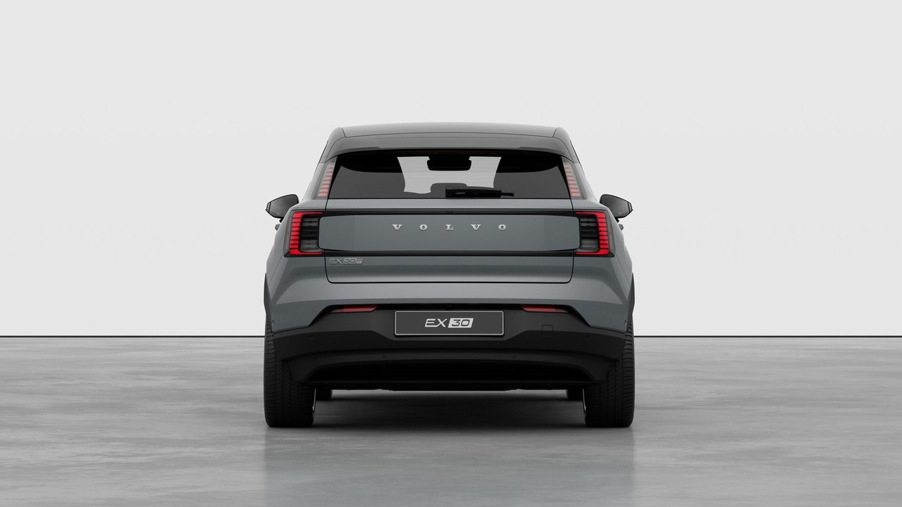 2025 Volvo EX30 Single Motor Extended Range RWD Ultra-5