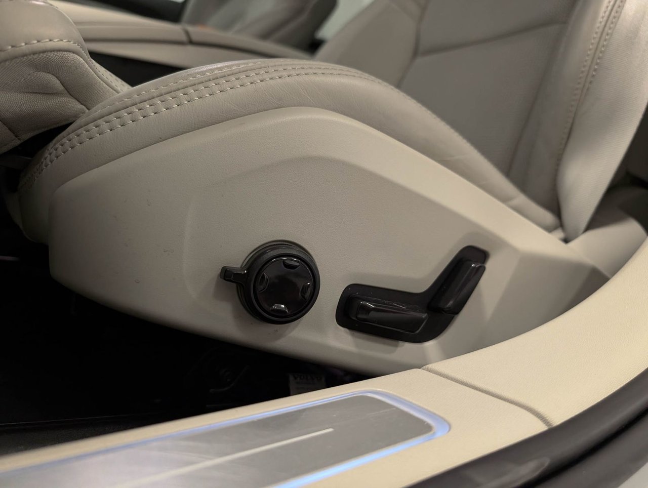 Volvo S90 Recharge T8 eAWD PHEV Ultimate Bright Theme 2024-7