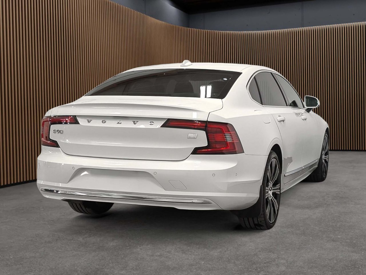 Volvo S90 Recharge T8 eAWD PHEV Ultimate Bright Theme 2024-4