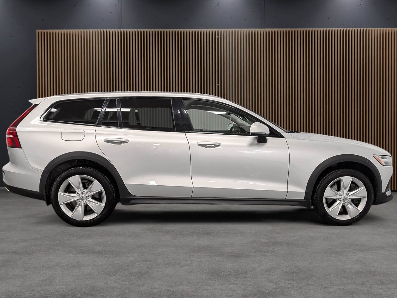 Volvo V60 Cross Country T5 AWD 2020-6