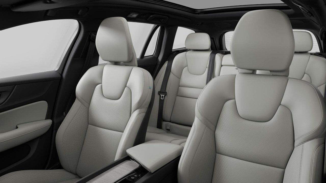 Volvo V60 Cross Country B5 AWD Ultra 2026-9