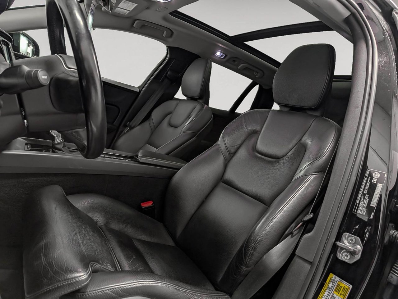 Volvo V60 T6 AWD Momentum 2020-8