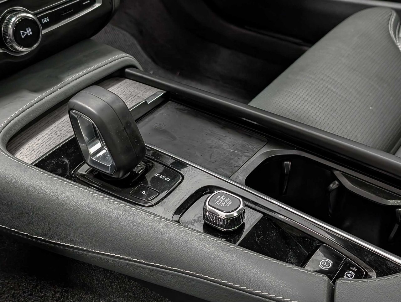 Volvo V90 Cross Country B6 AWD 2022-17