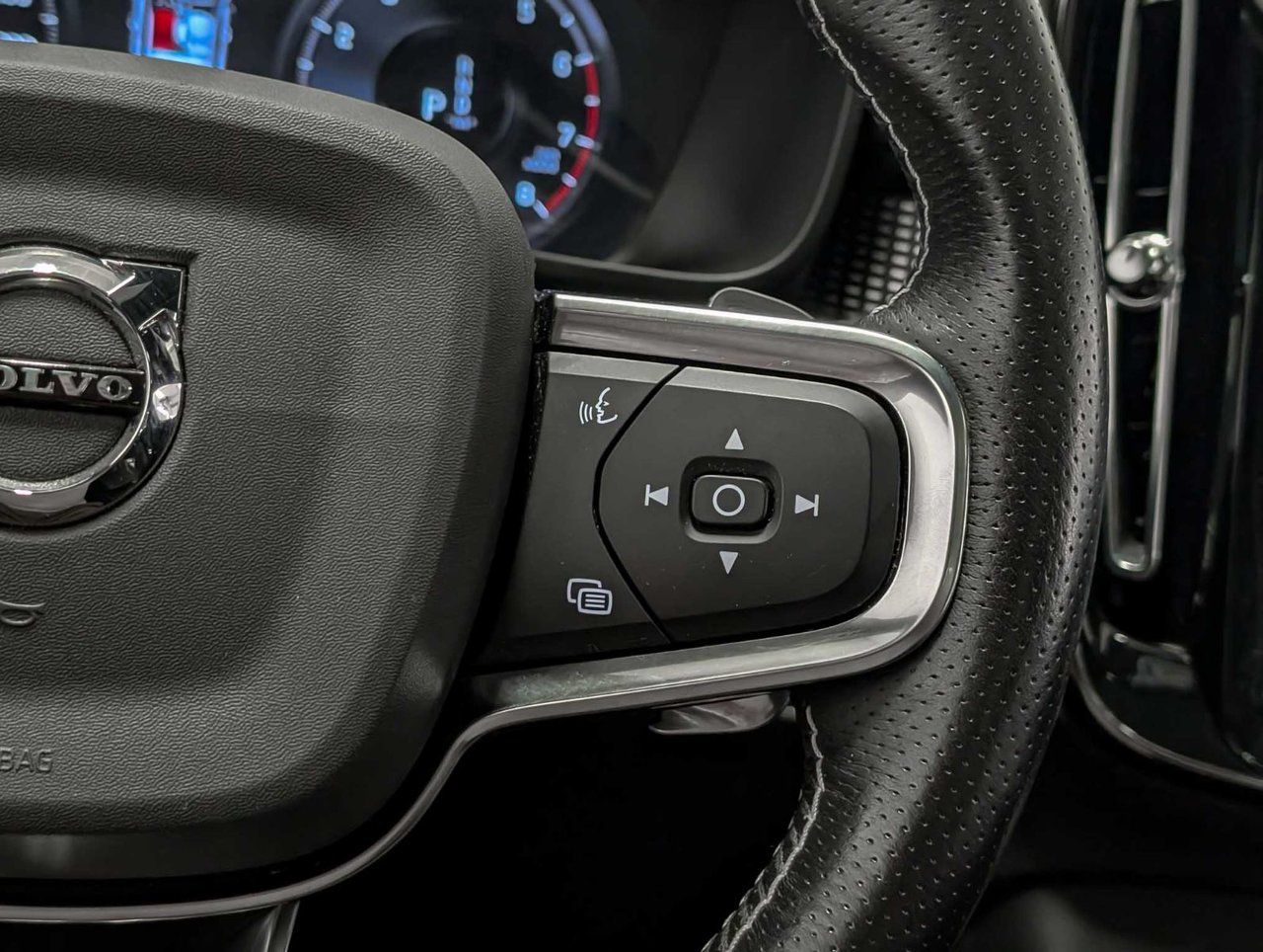 Volvo XC40 T5 AWD R-Design 2020-20