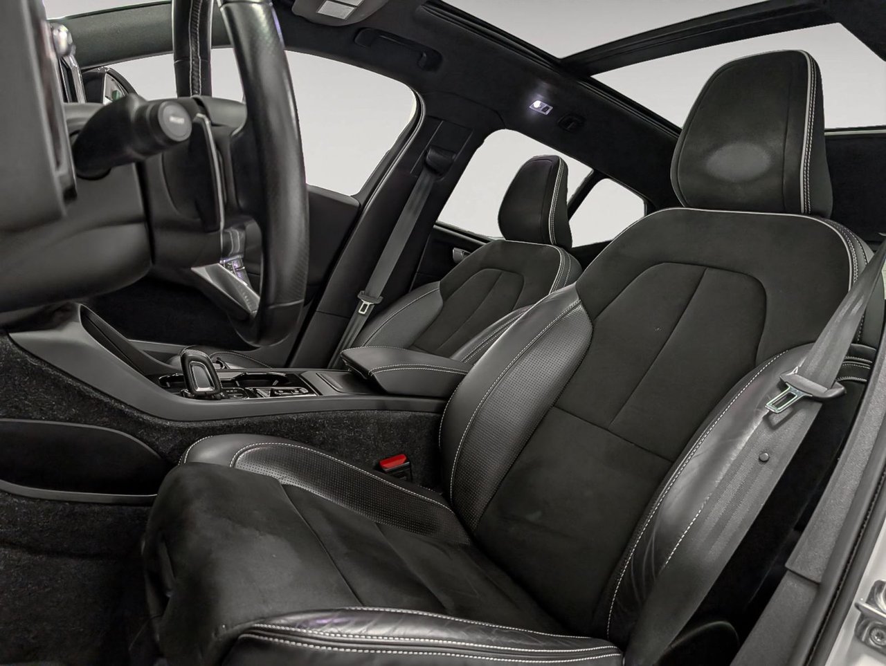 Volvo XC40 T5 AWD R-Design 2020-8