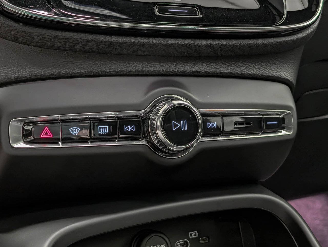Volvo XC40 Recharge TWIN Ultimate - Dark 2023-16