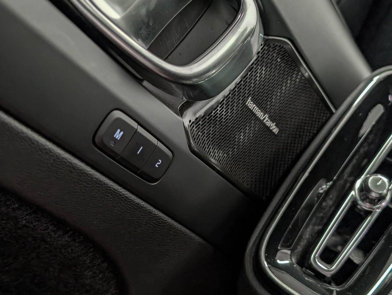 Volvo XC40 Recharge TWIN Ultimate - Dark 2023-20
