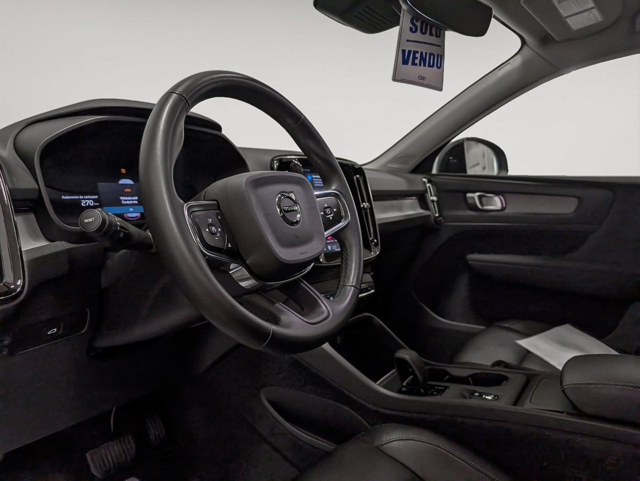 Volvo XC40 B5 AWD Core Base 2023-7