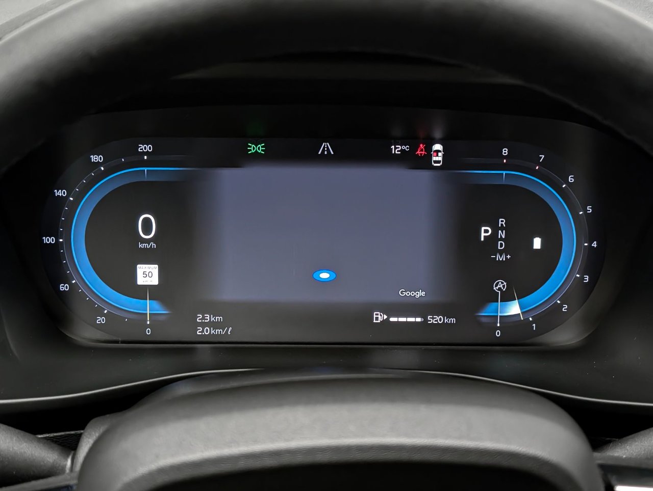 Volvo XC40 B5 AWD Plus Dark Theme 2025-24