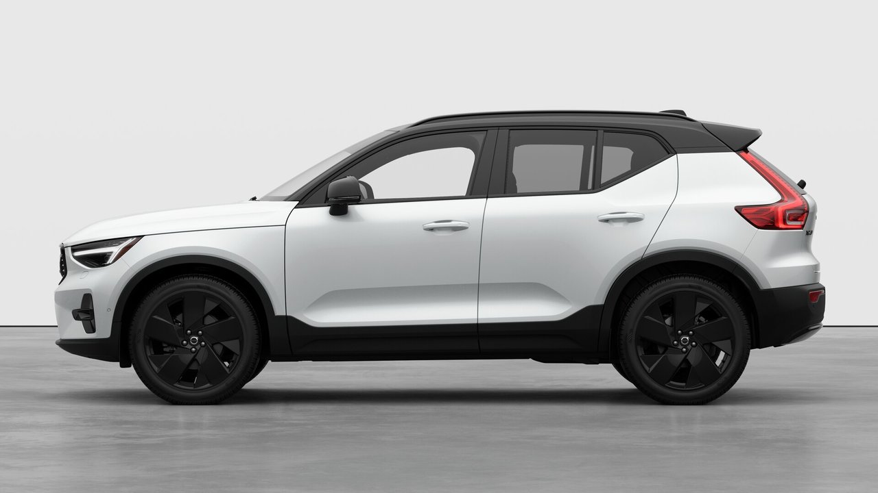 2026 Volvo XC40 B5 AWD Ultra Black Edition-7
