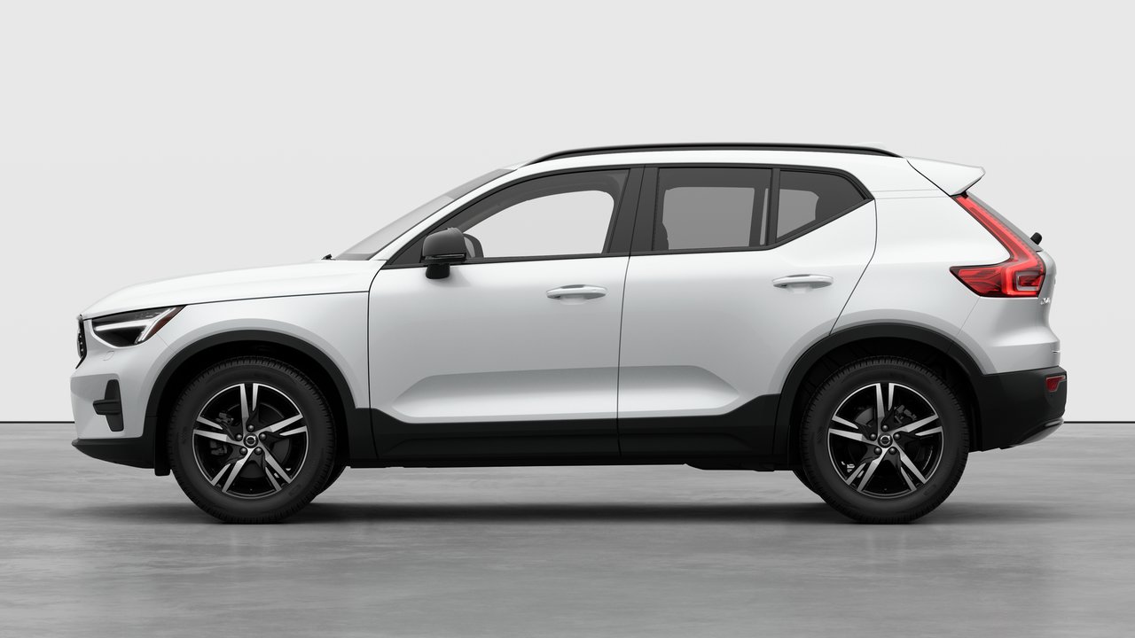 Volvo XC40 B5 AWD Core Dark Theme 2026-7