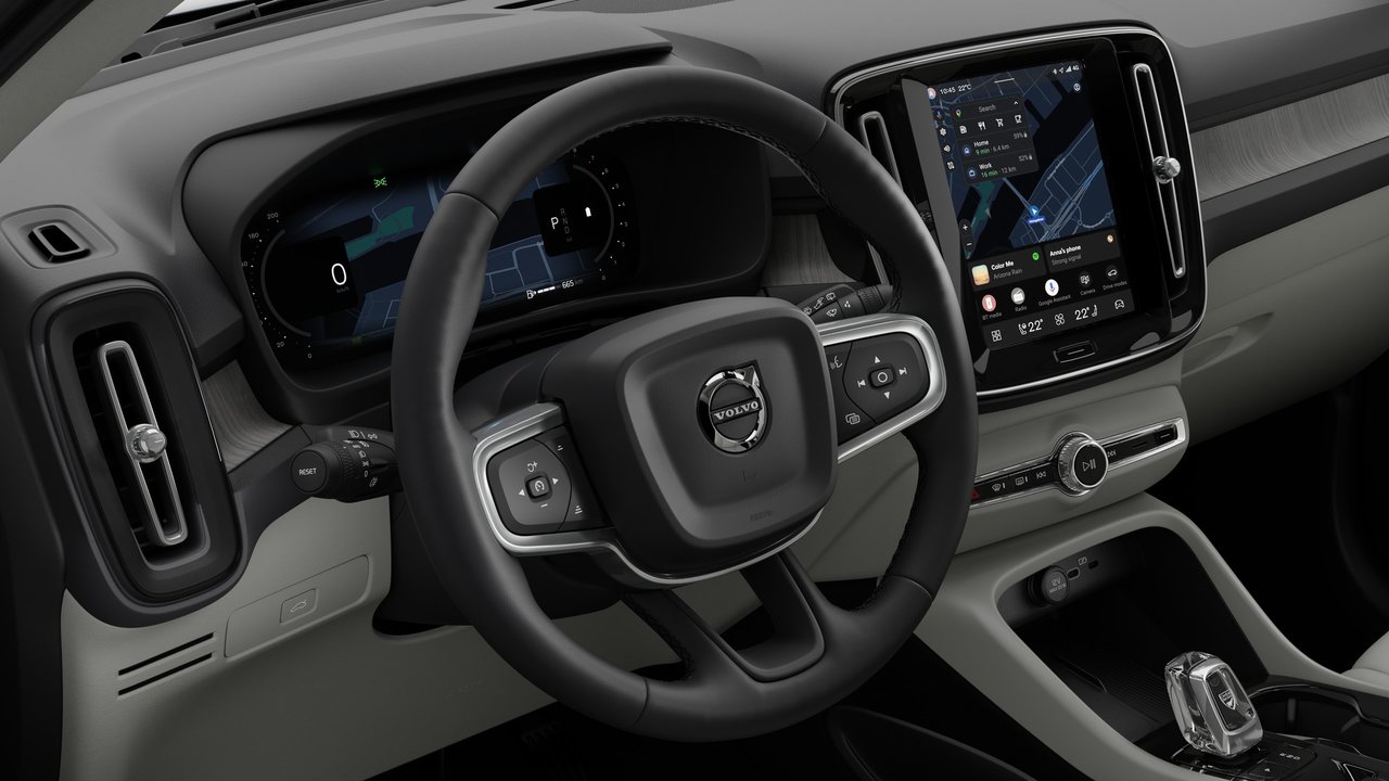 2026 Volvo XC40 B5 AWD Plus Dark Theme-13