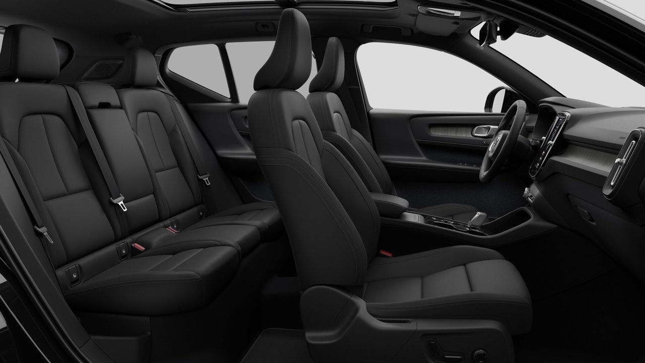 2026 Volvo XC40 B5 AWD Ultra Dark Theme-12