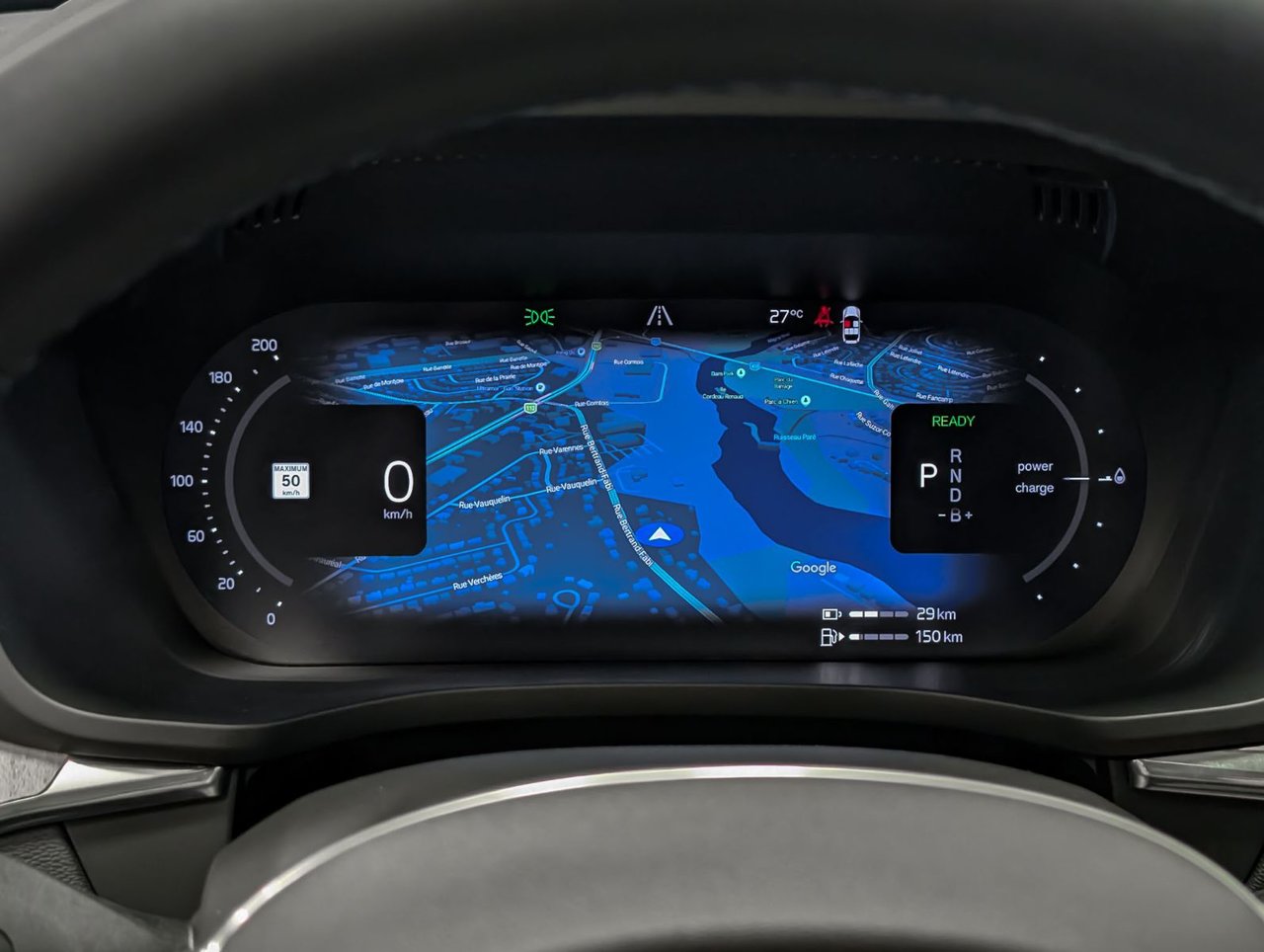 2025 Volvo XC60 Plug-In Hybrid T8 AWD Ultra Dark Theme-24