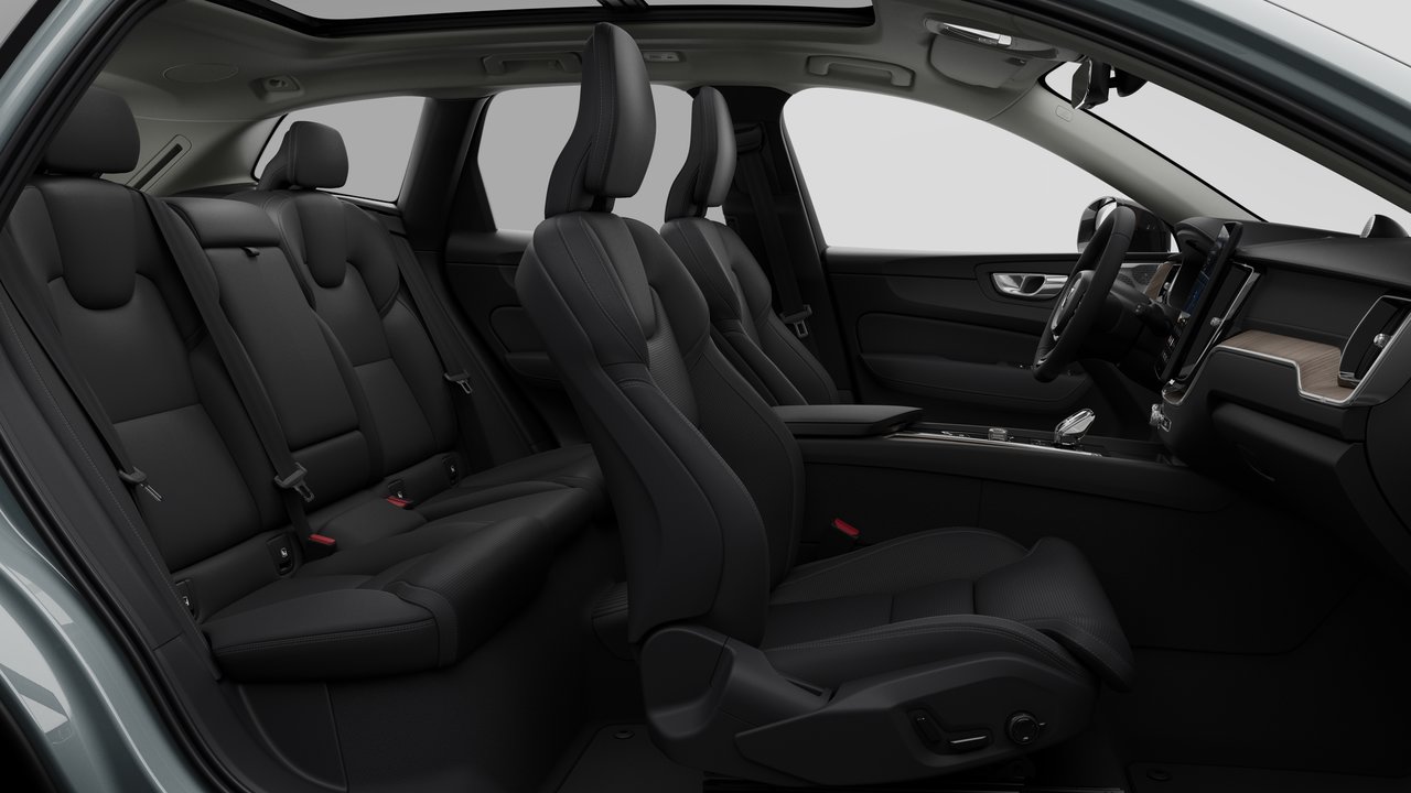 Volvo XC60 Plug-In Hybrid T8 AWD Ultra Dark Theme 2026-12