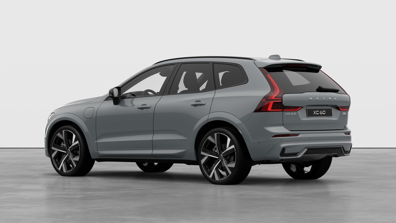2027 Volvo XC60 Plug-In Hybrid T8 AWD Ultra Dark Theme-1