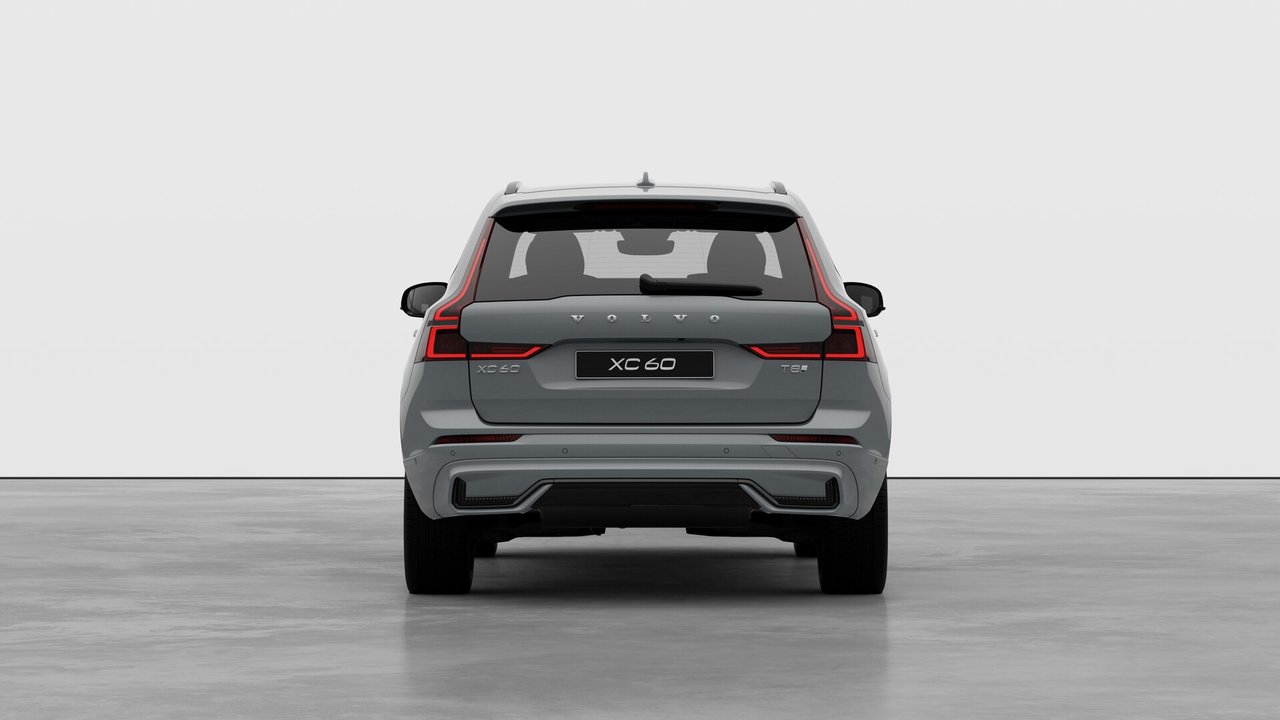 2027 Volvo XC60 Plug-In Hybrid T8 AWD Ultra Dark Theme-5