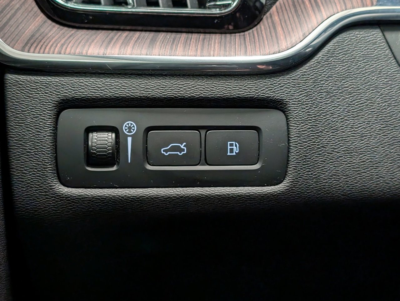 2022 Volvo XC60 Recharge Inscription Expression-21